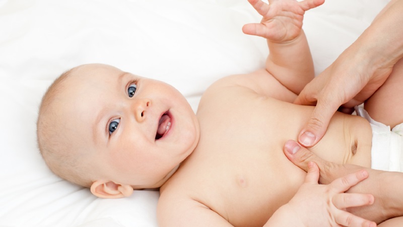 Bổ sung nước, lợi khuẩn và massage bụng hỗ trợ hệ tiêu hóa