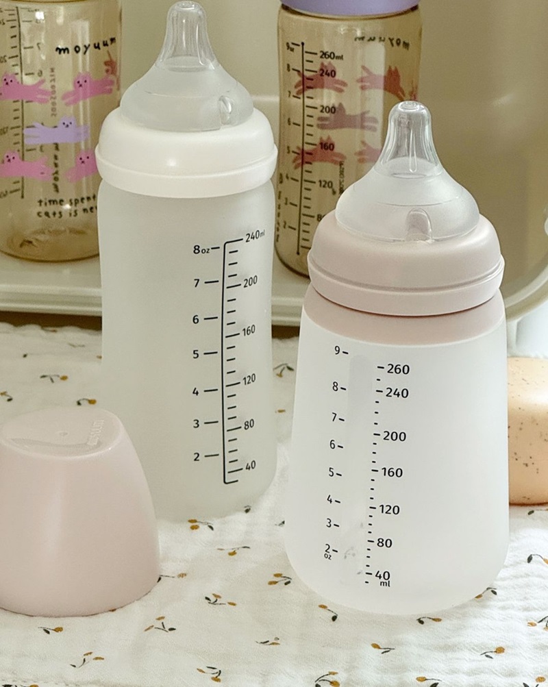 Giá cả + đa dạng dung tích so với nhu cầu từng giai đoạn của bé