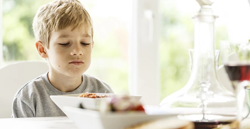 Hiểu biếng ăn do táo bón là gì?