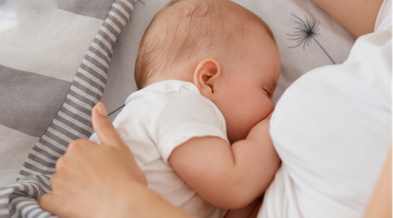 Lợi ích khi cai sữa đêm đúng thời điểm